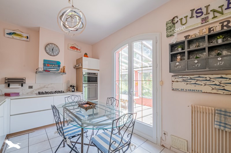 Vente Maison YVRAC - 5 pièces -165 m² - (33370)
