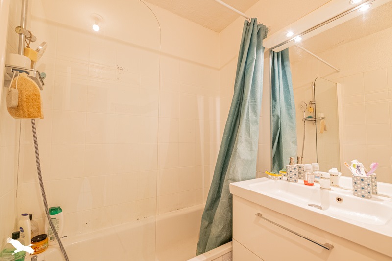 Vente Appartement ARTIGUES PRES BORDEAUX - 3 pièces -61 m² - (33370)