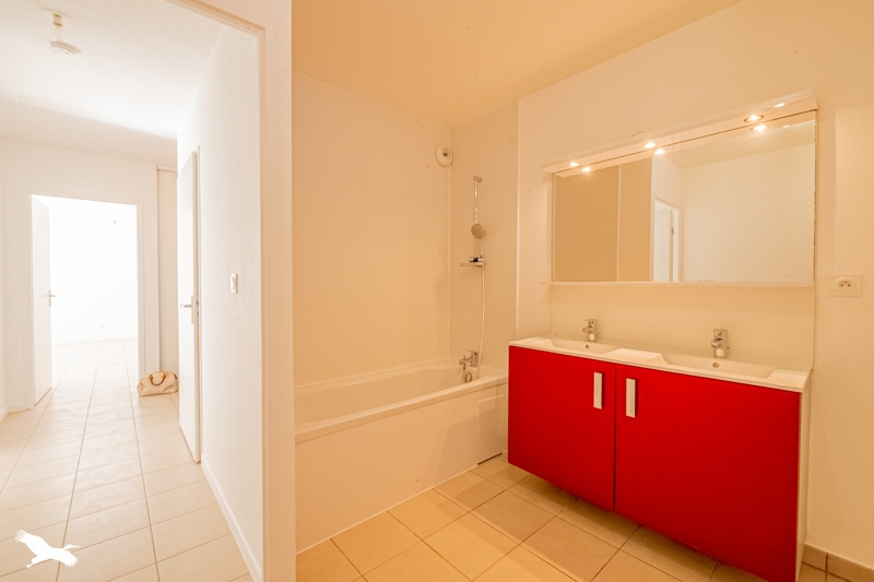 Vente Appartement ARTIGUES PRES BORDEAUX - 3 pièces -65 m² - (33370)