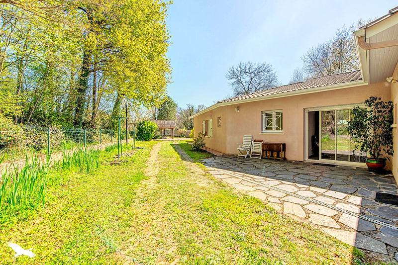 Vente Maison ARTIGUES PRES BORDEAUX - 6 pièces -180 m² - (33370)