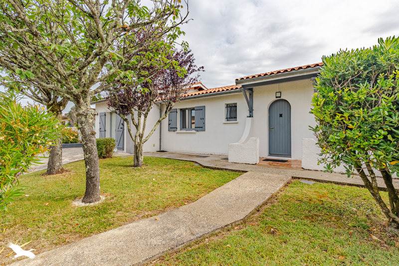 Vente Maison ARTIGUES PRES BORDEAUX - 5 pièces -103 m² - (33370)