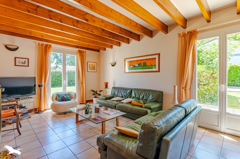 Vente Maison ARTIGUES PRES BORDEAUX - 8 pièces -177 m² - (33370)