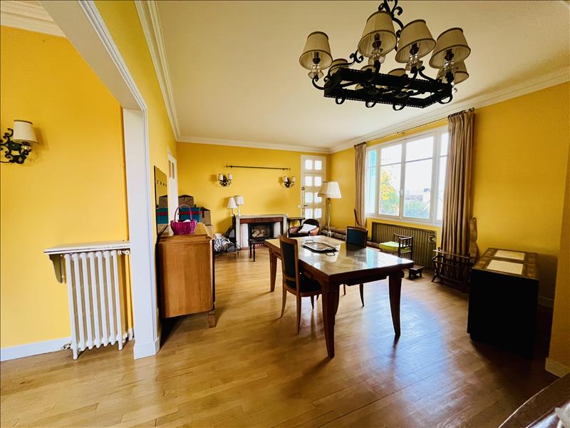 Vente Maison VAUREAL - 6 pièces -165 m² - (95490)