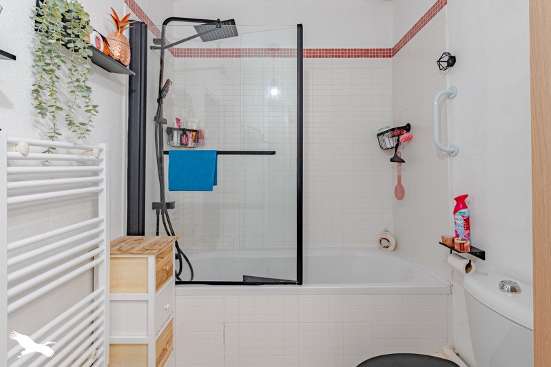 Vente Appartement BORDEAUX - 2 pièces -43 m² - (33100)