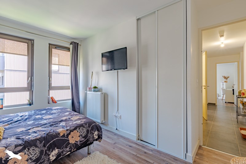 Vente Appartement Bordeaux - 4 pièces -80 m² - (33100)