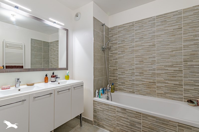 Vente Appartement BORDEAUX - 4 pièces -80 m² - (33100)