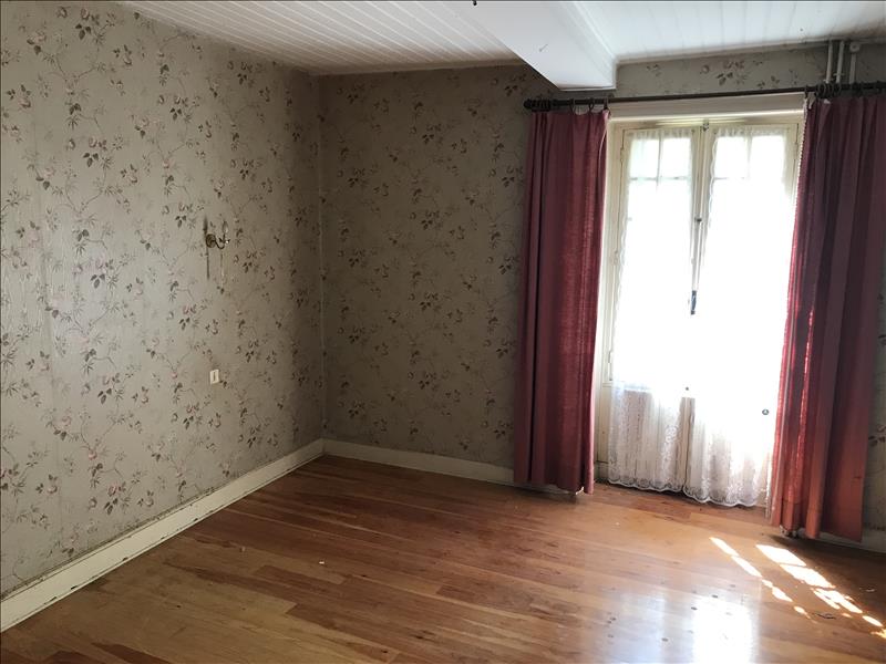 Vente Maison MAREUIL EN PERIGORD - 7 pièces -215 m² - (24340)