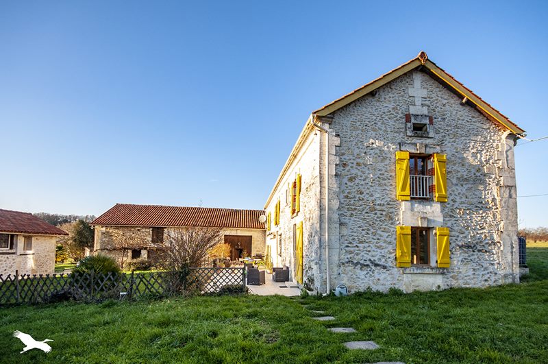 Vente Maison MAREUIL EN PERIGORD - 8 pièces -233 m² - (24340)