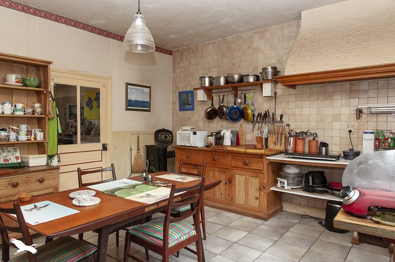 Vente Maison LA CHAPELLE FAUCHER - 9 pièces -331 m² - (24530)