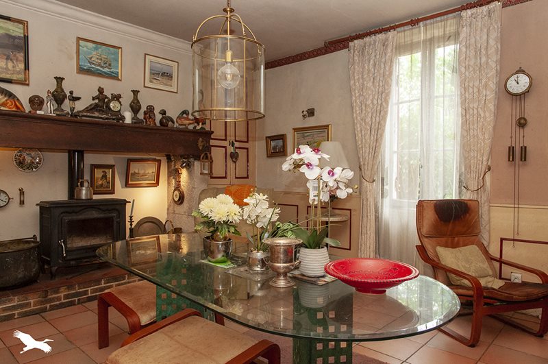 Vente Maison LA CHAPELLE FAUCHER - 9 pièces -331 m² - (24530)