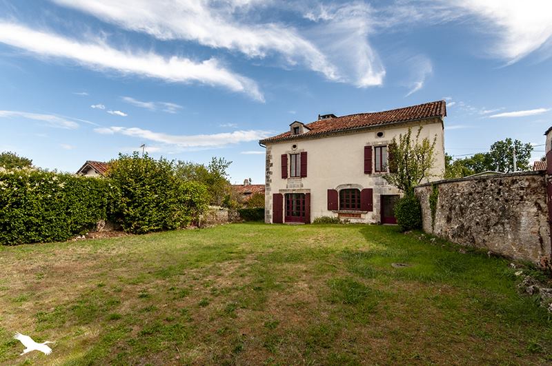 Vente Maison MAREUIL EN PERIGORD - 6 pièces -181 m² - (24340)