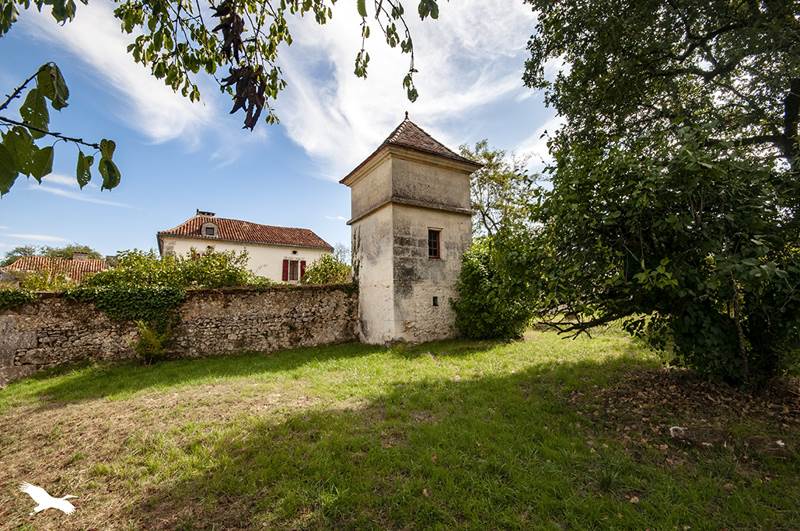 Vente Maison MAREUIL EN PERIGORD - 6 pièces -181 m² - (24340)
