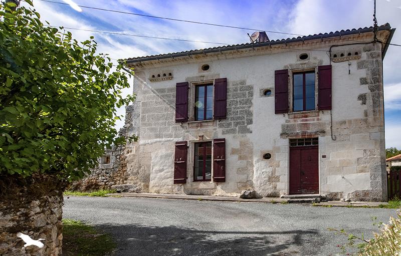 Vente Maison MAREUIL EN PERIGORD - 6 pièces -181 m² - (24340)