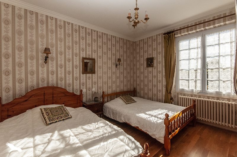 Vente Maison BOURDEILLES - 6 pièces -172 m² - (24310)