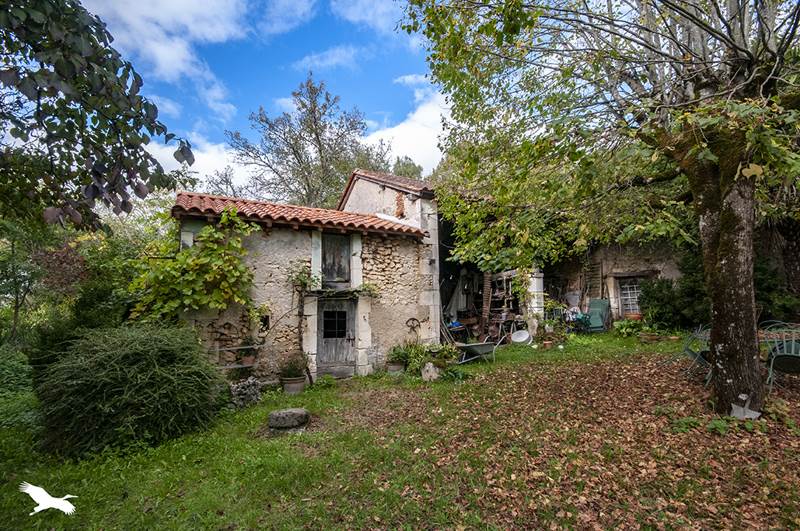 Vente Maison BOURDEILLES - 9 pièces -262 m² - (24310)