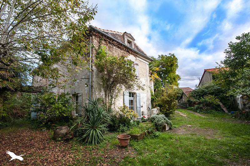 Vente Maison BOURDEILLES - 9 pièces -262 m² - (24310)