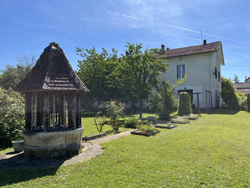 Vente Maison AGONAC - 8 pièces -322 m² - (24460)