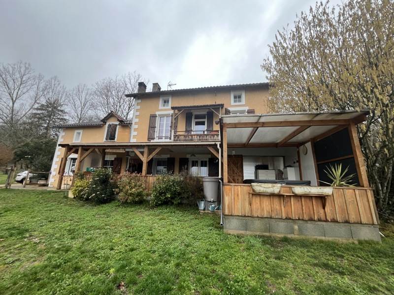 Vente Maison AGONAC - 12 pièces -223 m² - (24460)