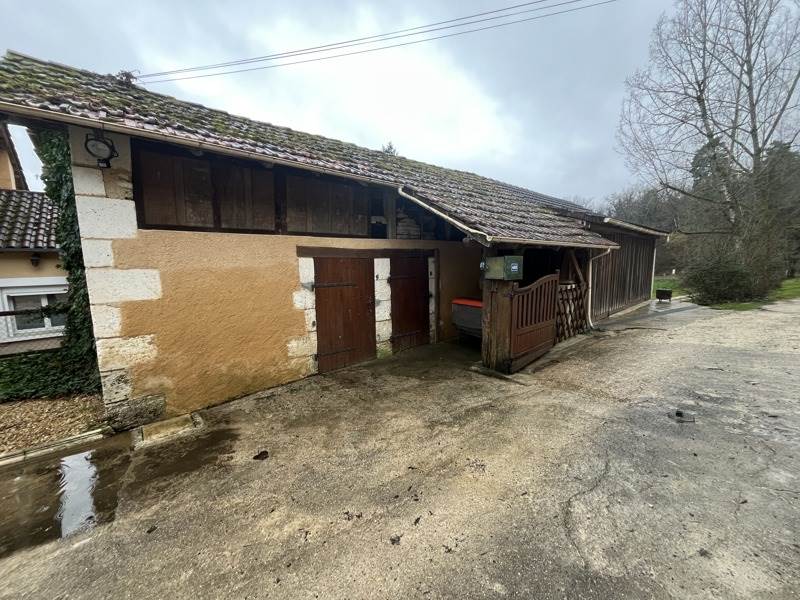 Vente Maison AGONAC - 12 pièces -223 m² - (24460)
