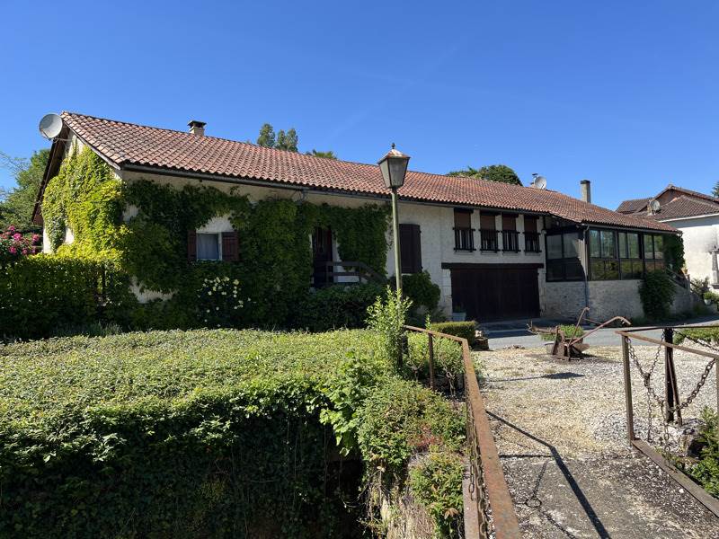 Vente Maison CHAMPAGNAC DE BELAIR - 7 pièces -216 m² - (24530)