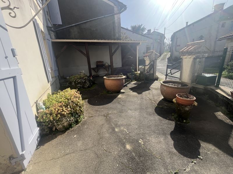 Vente Maison MAREUIL EN PERIGORD - 5 pièces -153 m² - (24340)