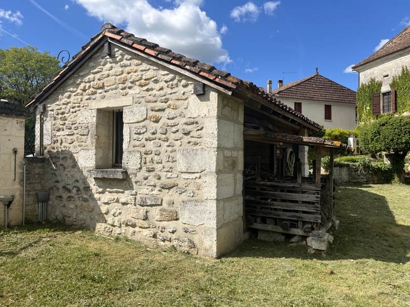 Vente Maison PAUSSAC ET ST VIVIEN - 6 pièces -188 m² - (24310)