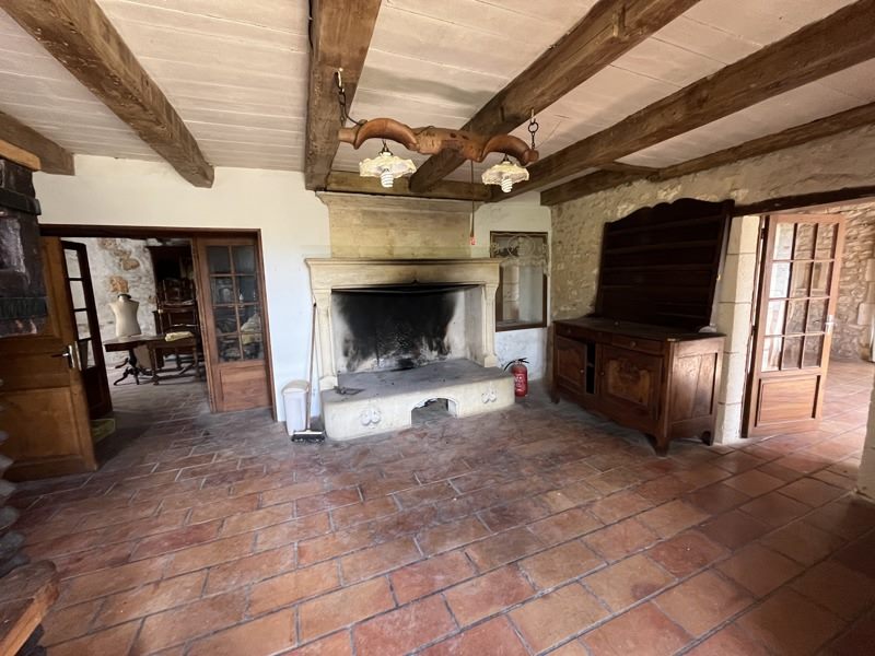 Vente Maison PAUSSAC ET ST VIVIEN - 6 pièces -188 m² - (24310)