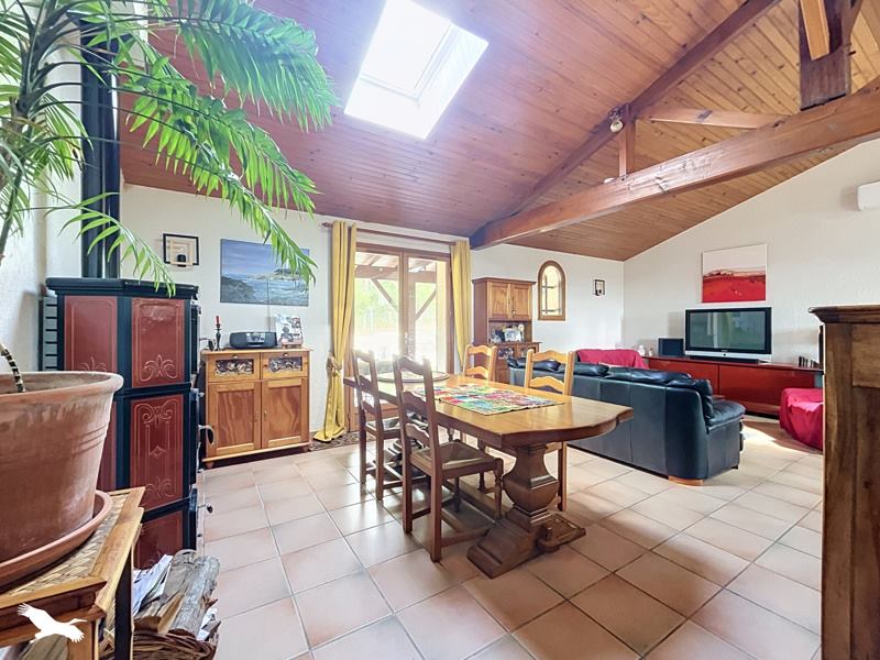 Vente Maison LA CHAPELLE FAUCHER - 5 pièces -105 m² - (24530)