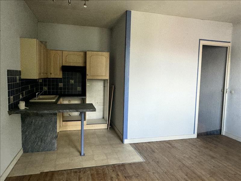 Vente Immeuble MONTENDRE - -  150 m² - (17130)