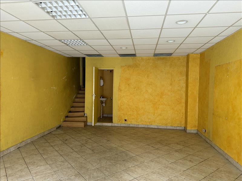 Vente Immeuble MONTENDRE - -  150 m² - (17130)