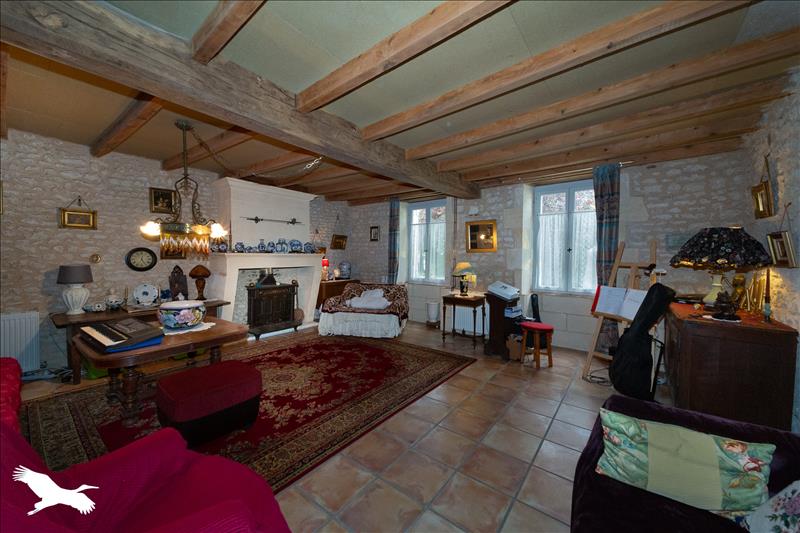 Vente Maison MESSAC - 7 pièces -298 m² - (17130)