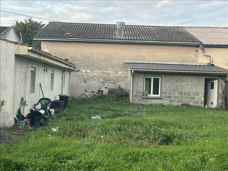 Vente Maison DONNEZAC - 5 pièces -138 m² - (33860)