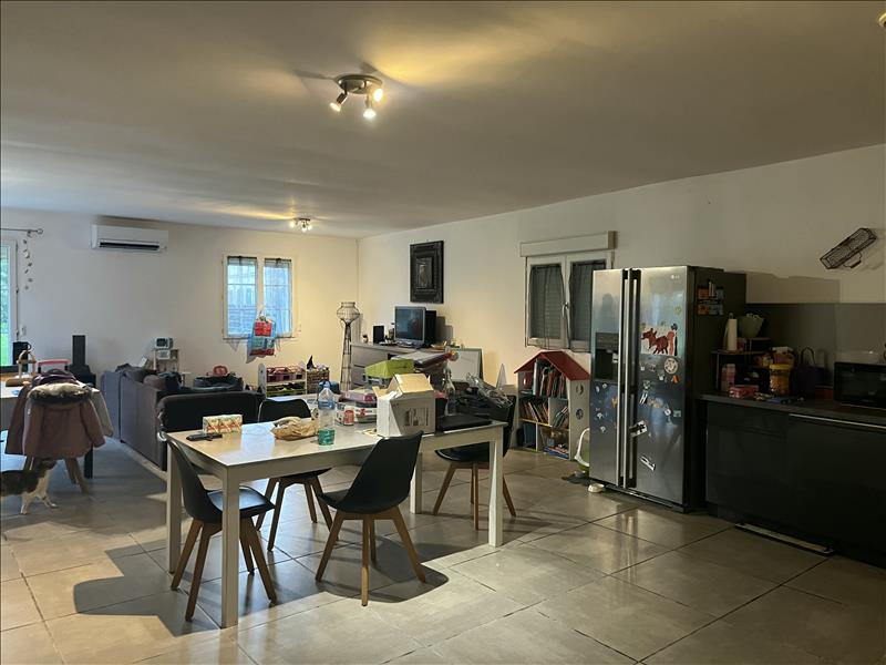 Vente Maison DONNEZAC - 5 pièces -138 m² - (33860)