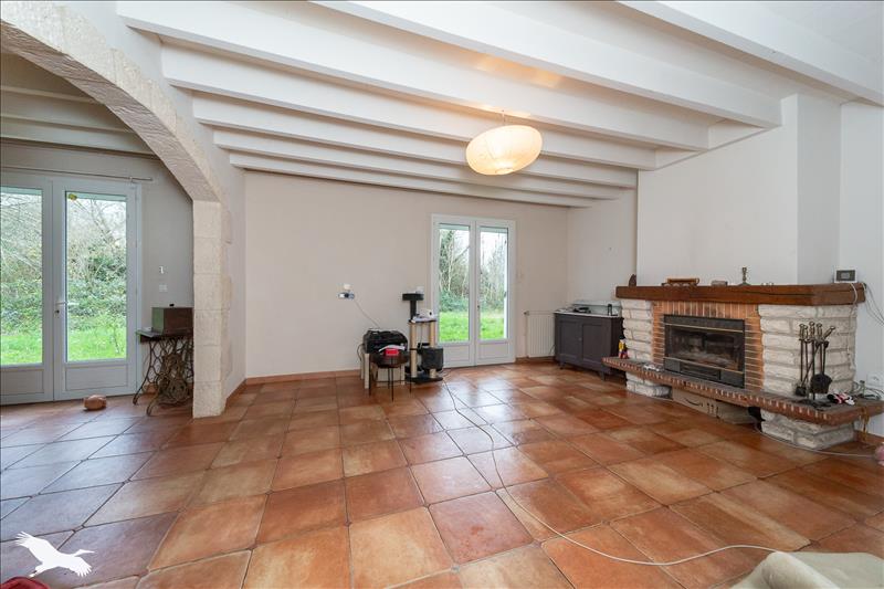 Vente Maison MONTENDRE - 7 pièces -226 m² - (17130)