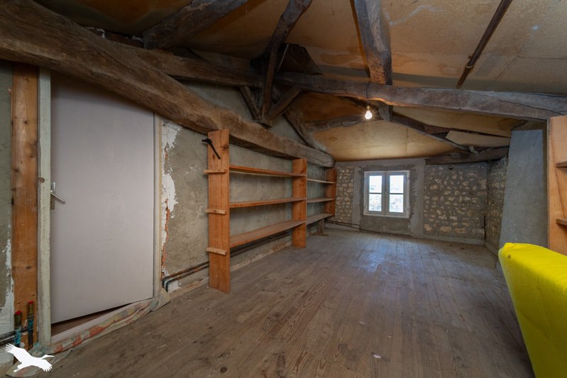 Vente Maison CHAMOUILLAC - 6 pièces -134 m² - (17130)