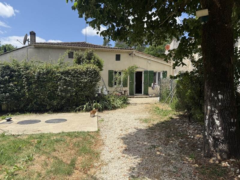 Vente Maison JUSSAS - 2 pièces -64 m² - (17130)