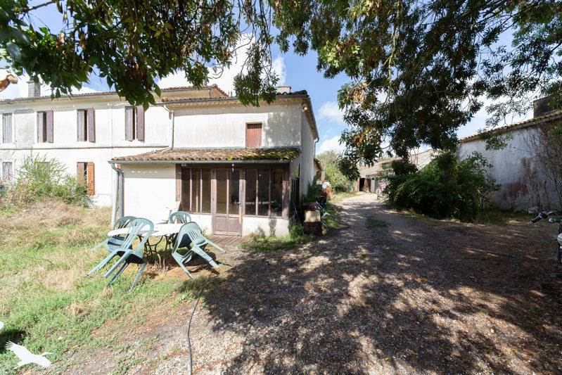 Vente Maison COURPIGNAC - 6 pièces -129 m² - (17130)