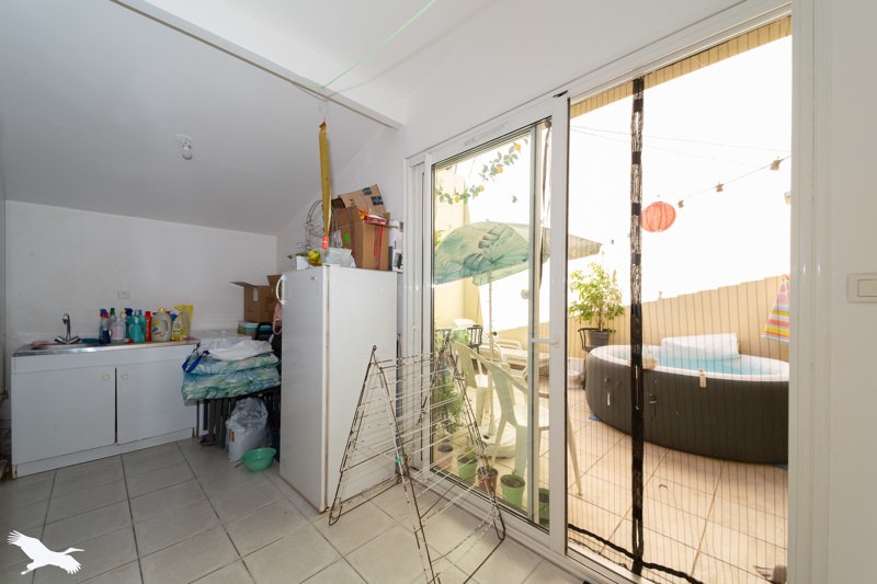 Vente Immeuble MONTENDRE - -  323 m² - (17130)