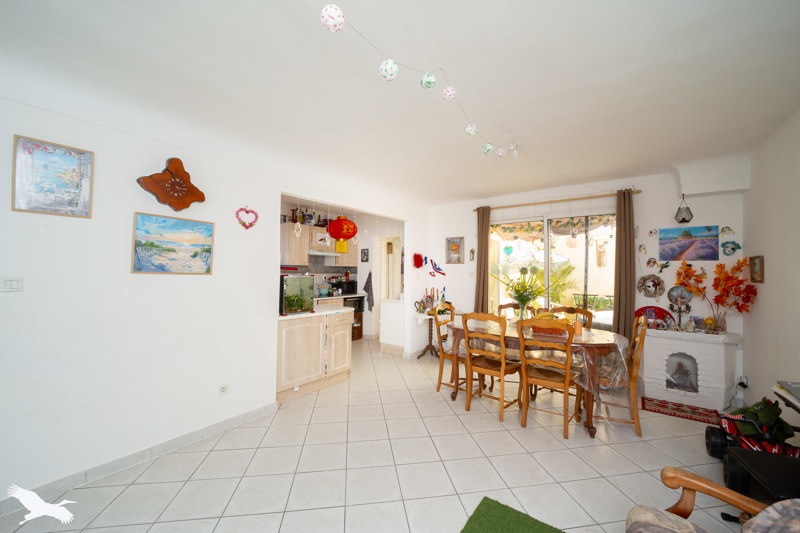 Vente Immeuble MONTENDRE - -  323 m² - (17130)