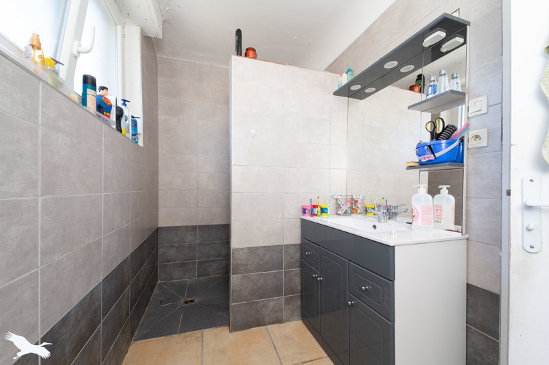 Vente Immeuble MONTENDRE - -  323 m² - (17130)