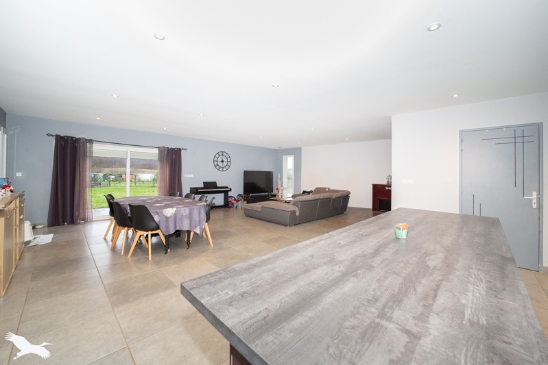 Vente Maison SALIGNAC DE MIRAMBEAU - 5 pièces -144 m² - (17130)