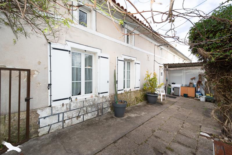 Vente Maison ROUFFIGNAC - 6 pièces -167 m² - (17130)