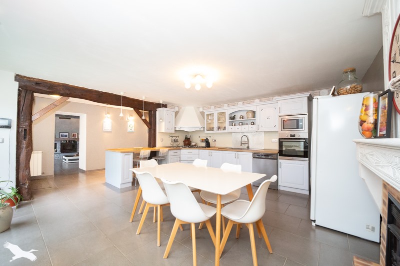 Vente Maison DONNEZAC - 6 pièces -200 m² - (33860)