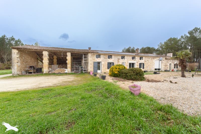 Vente Maison DONNEZAC - 6 pièces -200 m² - (33860)