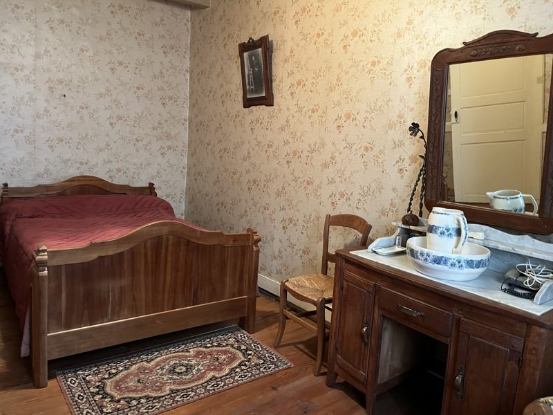 Vente Maison SOUSMOULINS - 5 pièces -103 m² - (17130)