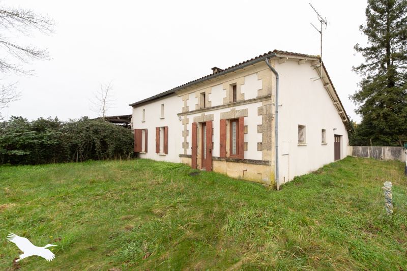 Vente Maison CHAMOUILLAC - 5 pièces -99 m² - (17130)