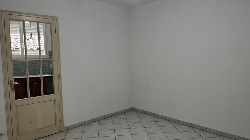 Vente Immeuble MONTENDRE - -  300 m² - (17130)