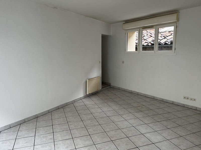 Vente Immeuble MONTENDRE - -  300 m² - (17130)