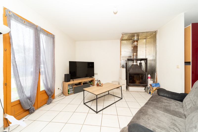 Vente Maison BUSSAC FORET - 4 pièces -91 m² - (17210)