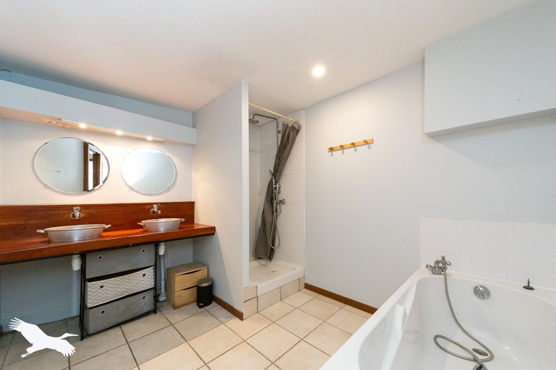 Vente Maison ROUFFIGNAC - 6 pièces -163 m² - (17130)